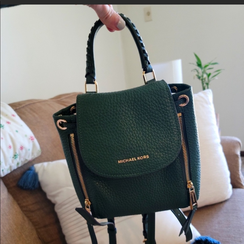 ISeriousSO this bag. only green. i fell in love. WILL PAY